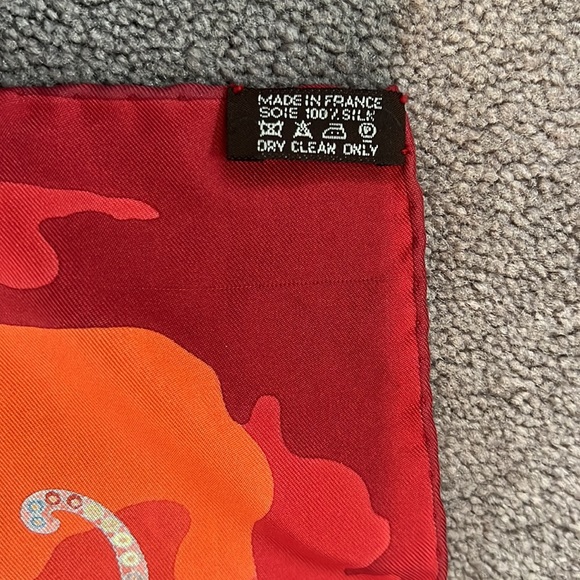 HERMES Silk Nuees Imaginaires Scarf 90 - Picture 13 of 17